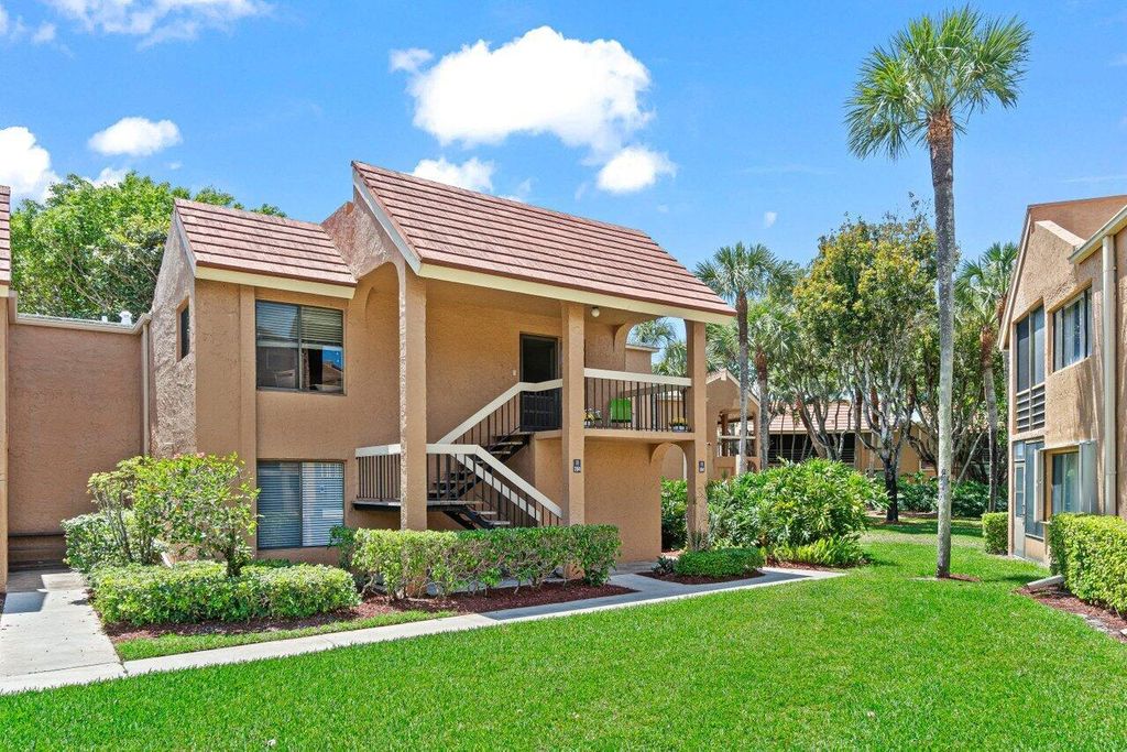Photo of 11231 Green Lake 204 Drive #204, Boynton Beach, FL 33437 (MLS # R11082973)