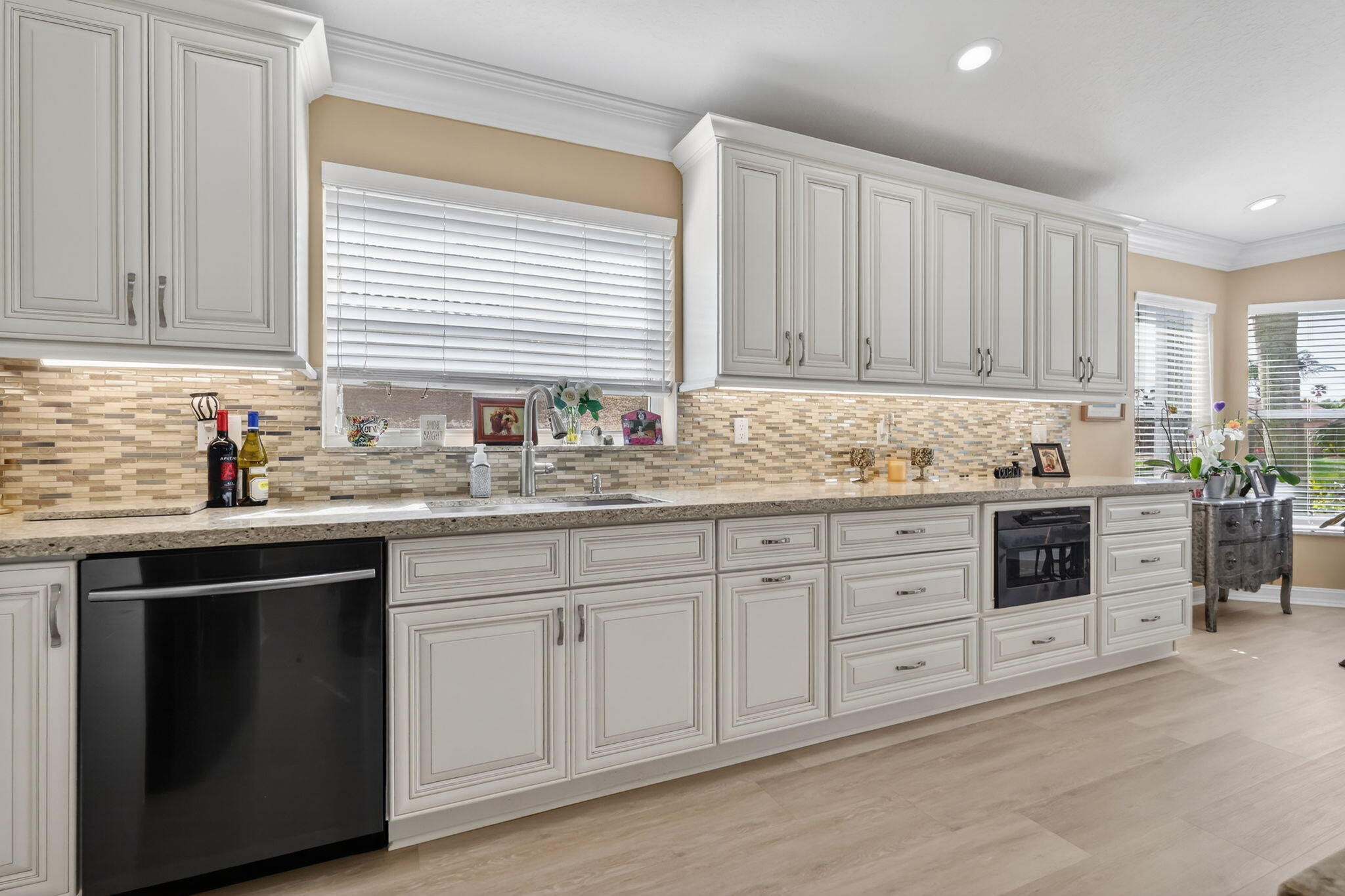 VALENCIA FALLS - Residential