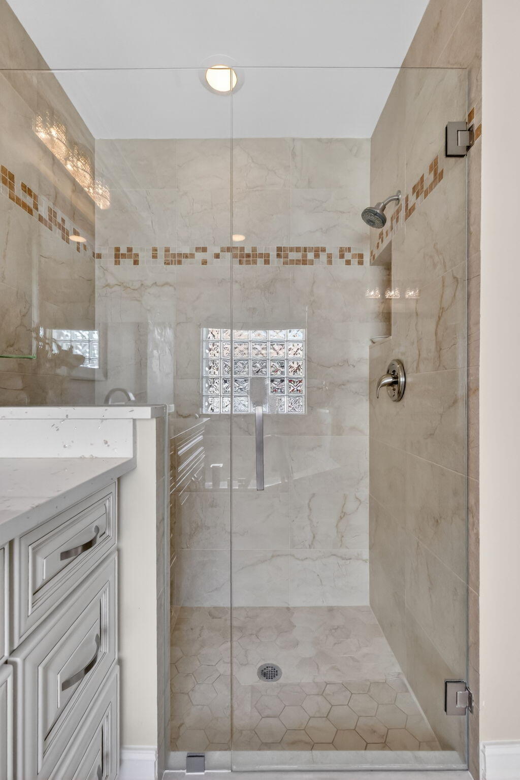 VALENCIA FALLS - Residential