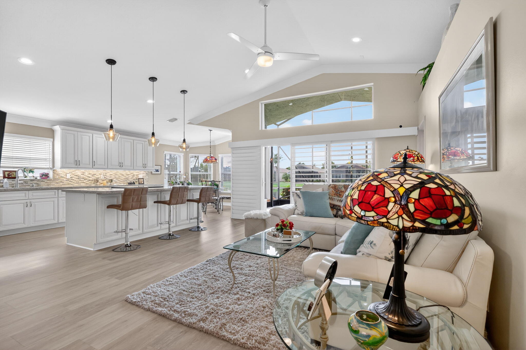 VALENCIA FALLS - Residential