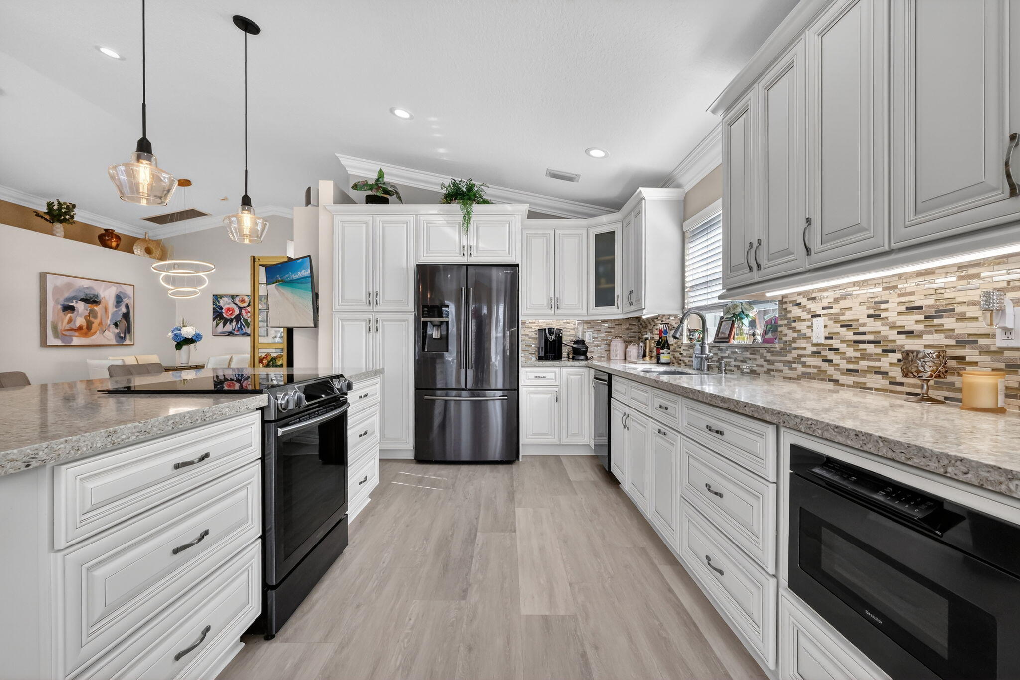 VALENCIA FALLS - Residential