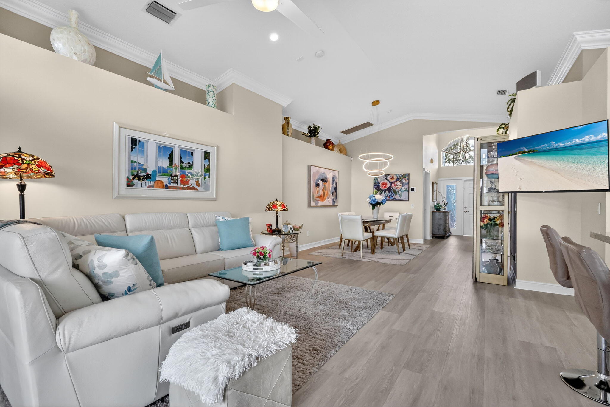 VALENCIA FALLS - Residential