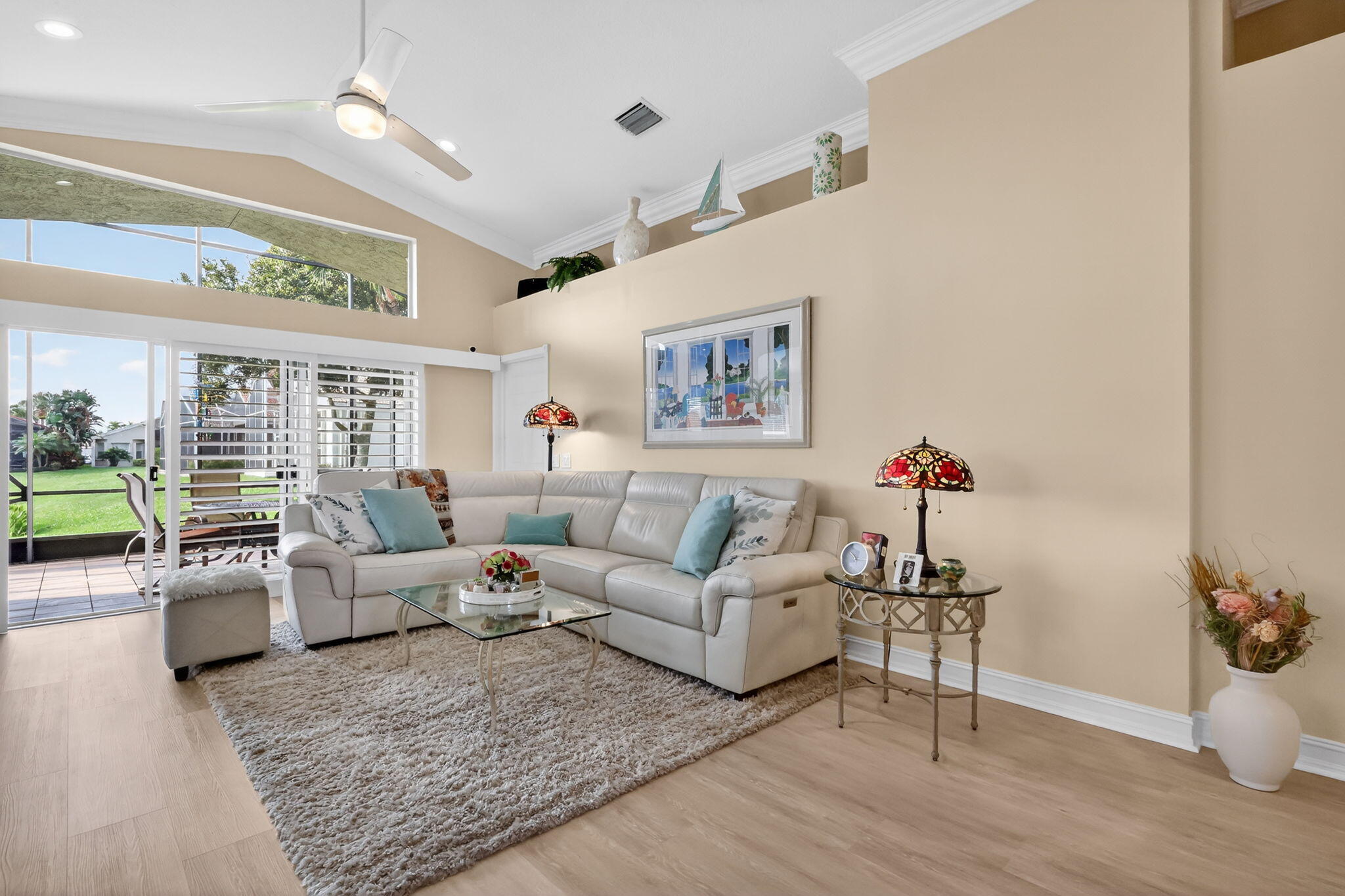 VALENCIA FALLS - Residential