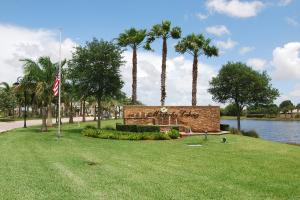 MAGNOLIA LAKES - Residential