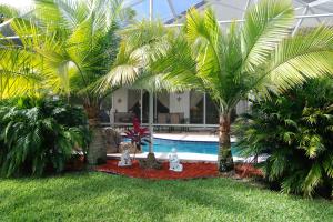 MAGNOLIA LAKES - Residential