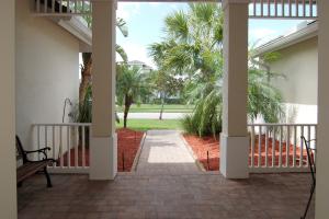 MAGNOLIA LAKES - Residential