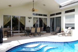 MAGNOLIA LAKES - Residential