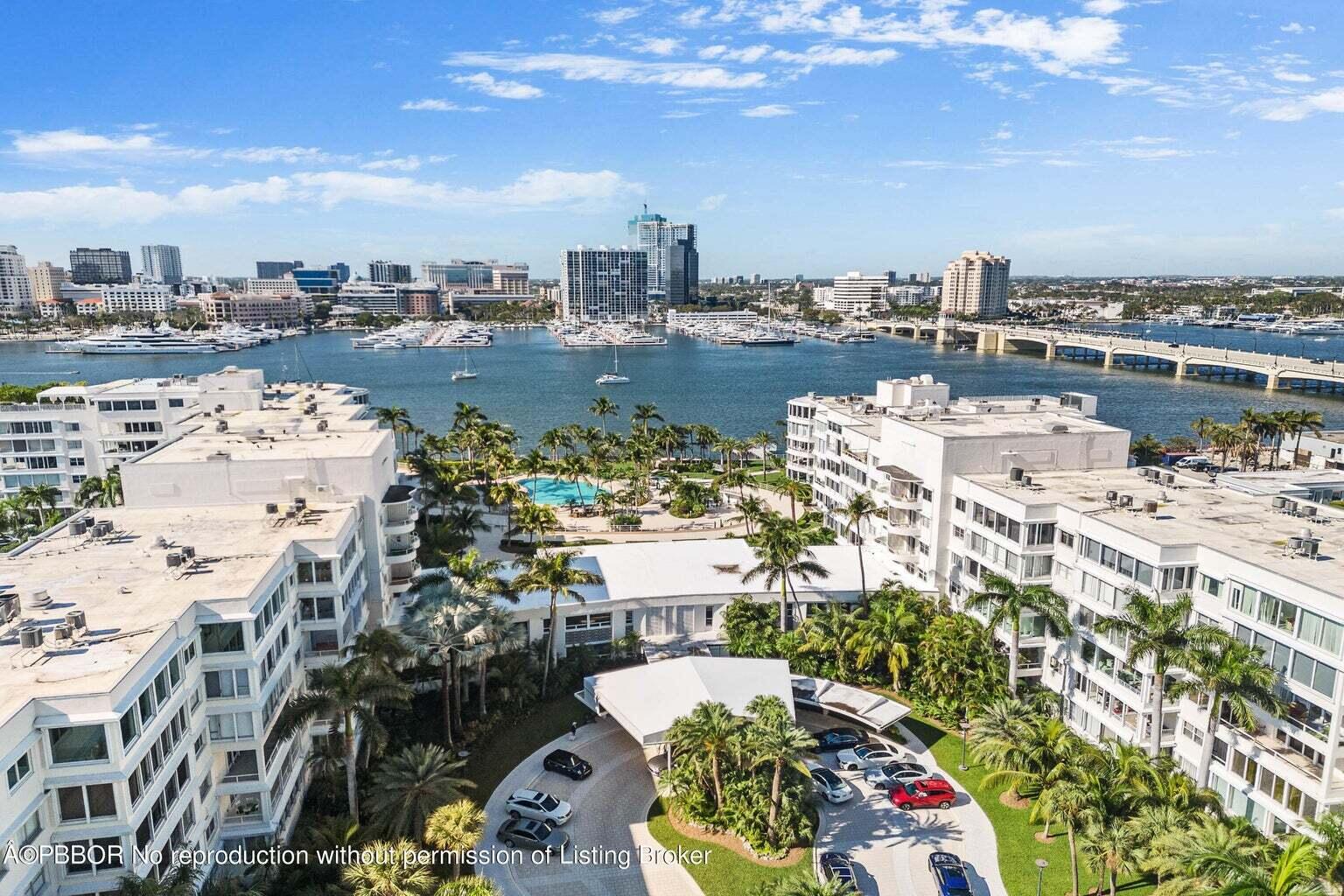 44 Cocoanut Row