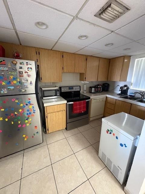 THE BEACH CLUB AT FONTAIN - Residential