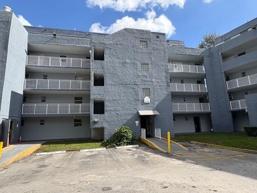 Discover a rare top-floor, corner residence that blends space, light, and lifestyle in one exceptional home. This 1,125 sq. ft. two-level apartment offers privacy, panoramic views, and an indoor-outdoor flow that’s hard to find. Recently remodeled throughout (except the kitchen), the home features a spacious one-bedroom layout with one full bathroom and an additional half bath, ideal for both everyday comfort and entertaining. Its two floors create a townhouse-style feel, while the private terrace and balcony invite you to enjoy breathtaking views. As a corner unit, the apartment is filled with natural light and enhanced airflow, offering a bright and open atmosphere from morning to sunset. Beyond the home, enjoy a true resort-style lifestyle with a swimming pool, fully equipped gym, and a playground, making it perfect as a primary residence, vacation home, or investment property. Highlights: 1,125 sq. ft. top-floor, corner unit Two-level layout with terrace + balcony Remodeled (except kitchen) 1 bedroom | 1.5 bathrooms Spectacular views and abundant natural light Beach, pool, gym & playground amenities This is more than an apartment—it’s a lifestyle defined by comfort and views