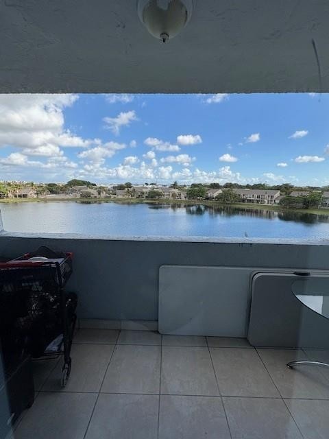 THE BEACH CLUB AT FONTAIN - Residential