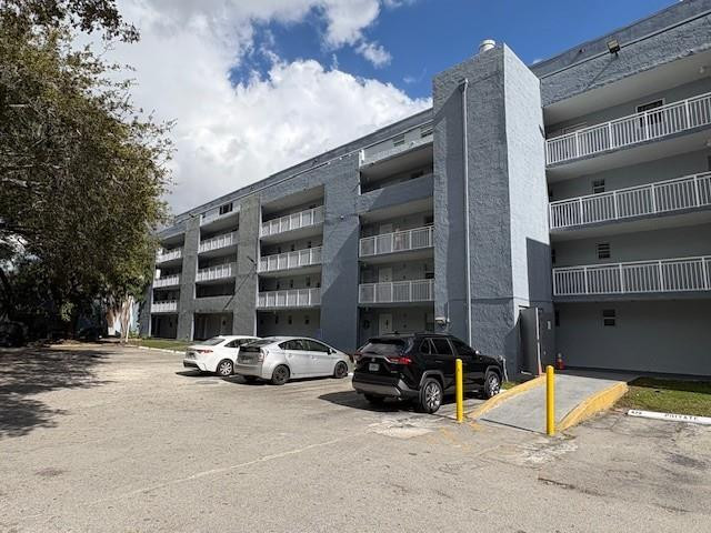 THE BEACH CLUB AT FONTAIN - Residential