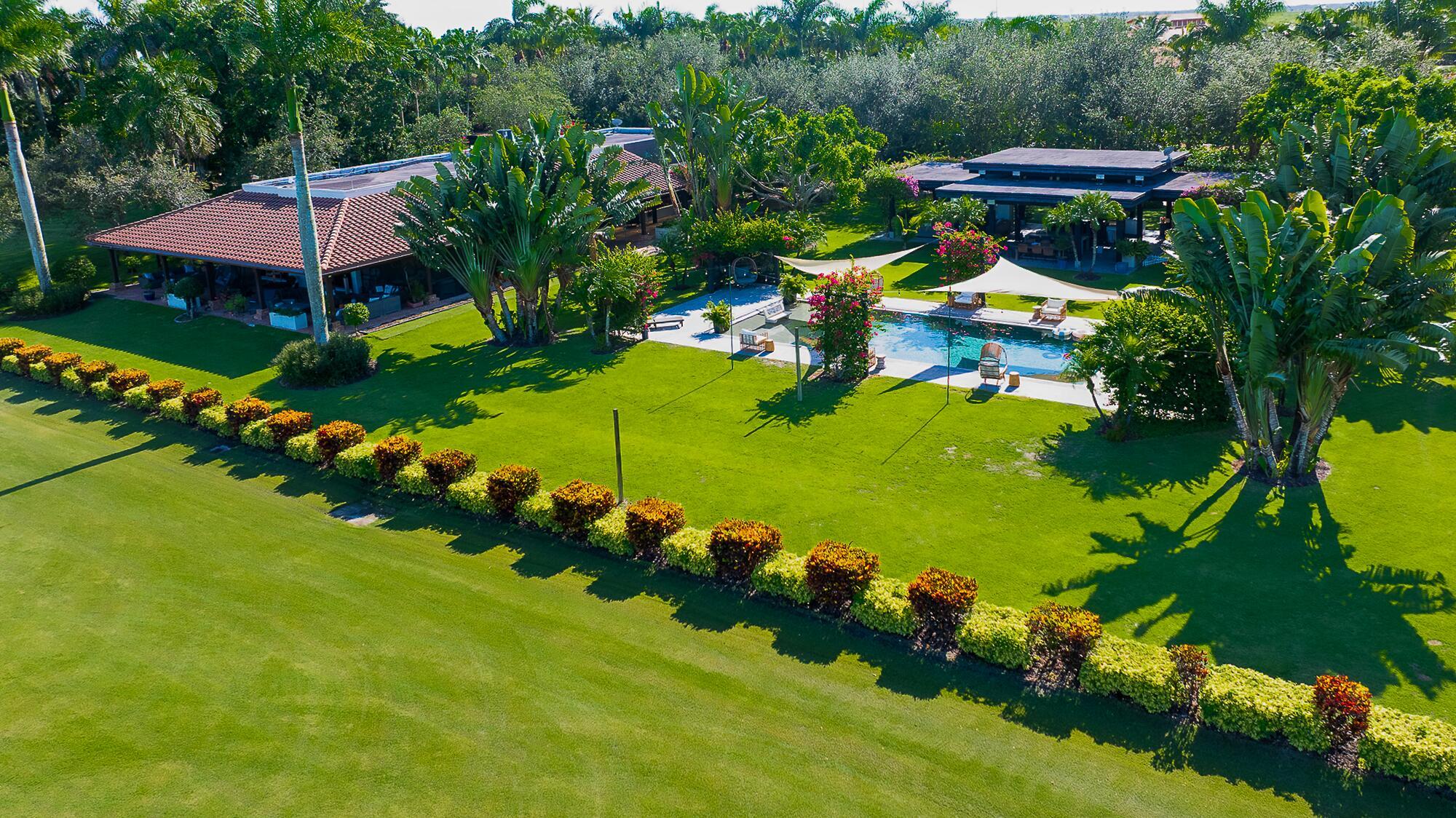 LAS PALMAS EQUESTRIAN - Residential Lease