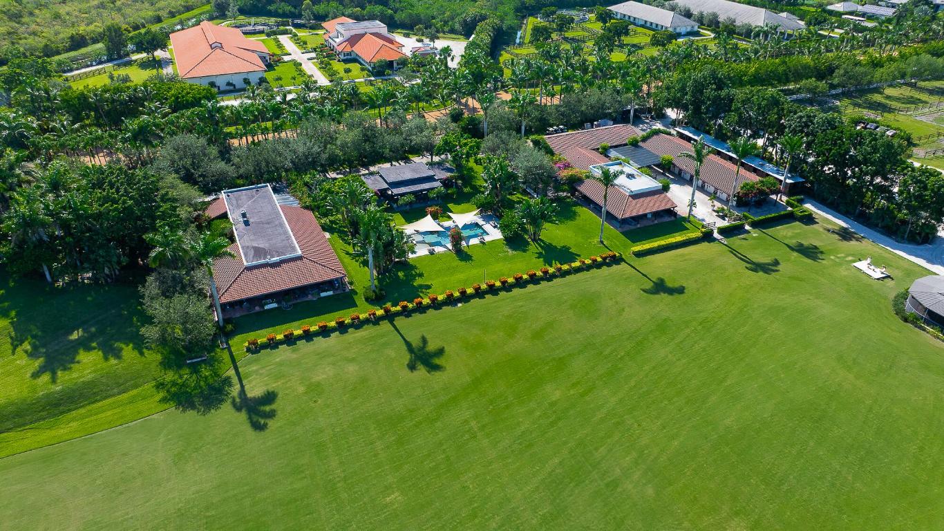 LAS PALMAS EQUESTRIAN - Land