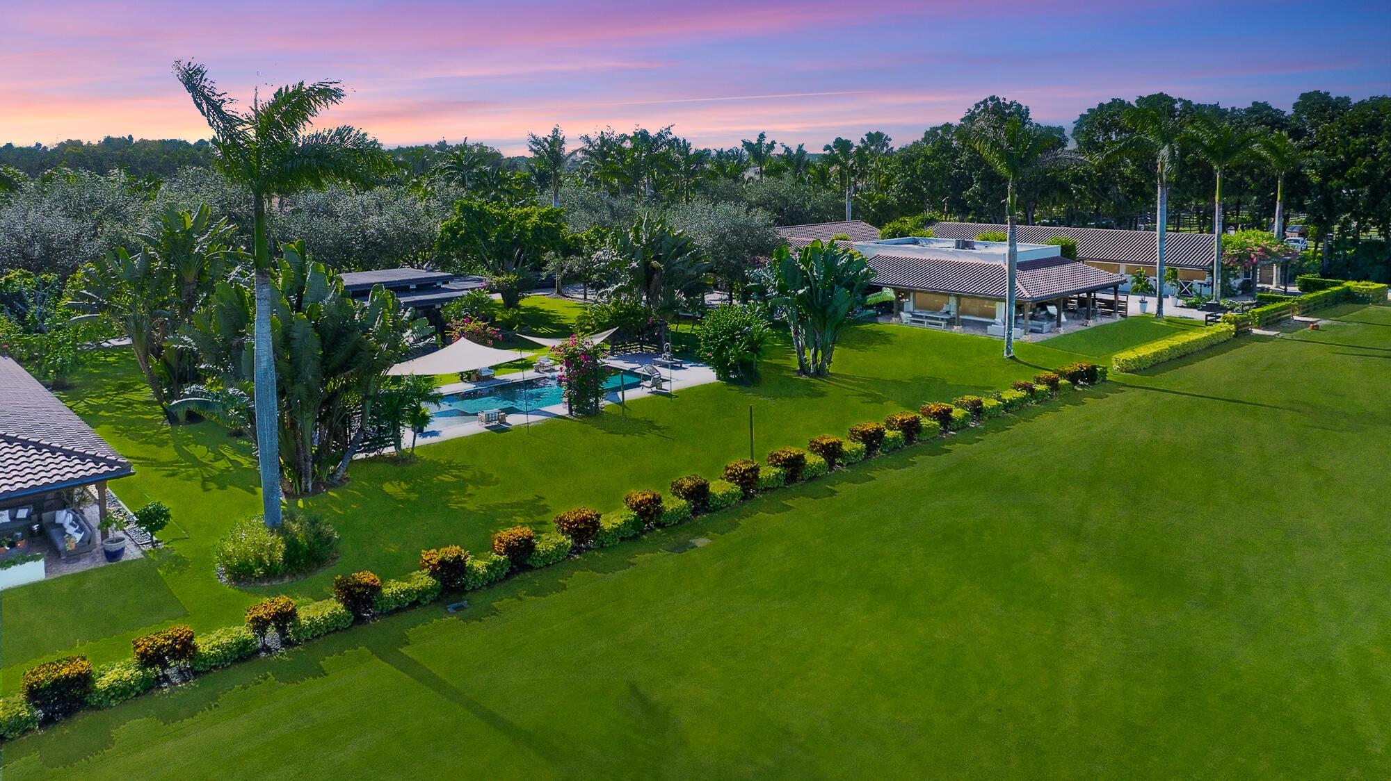 LAS PALMAS EQUESTRIAN - Residential Lease