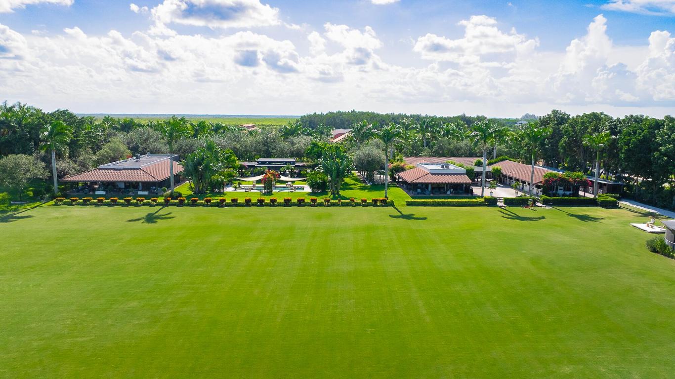 LAS PALMAS EQUESTRIAN - Land