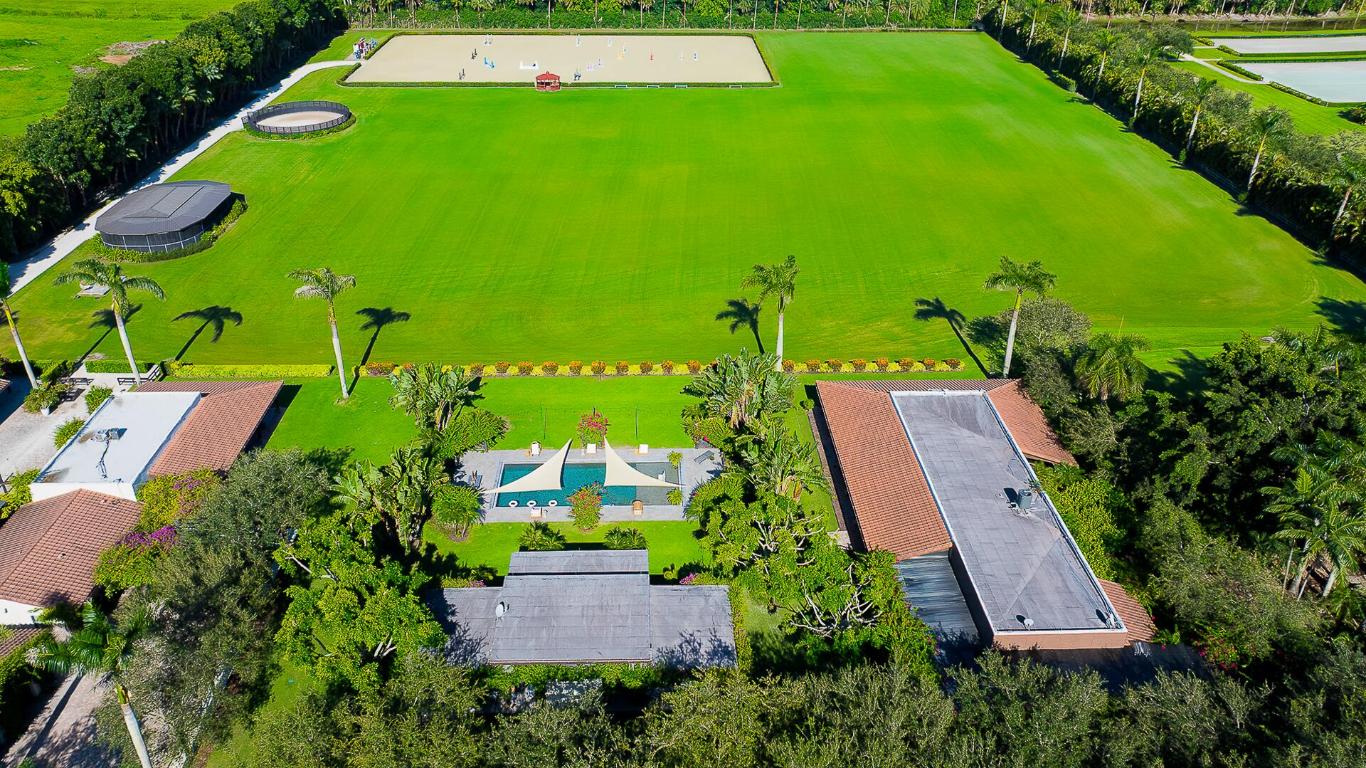 LAS PALMAS EQUESTRIAN - Land