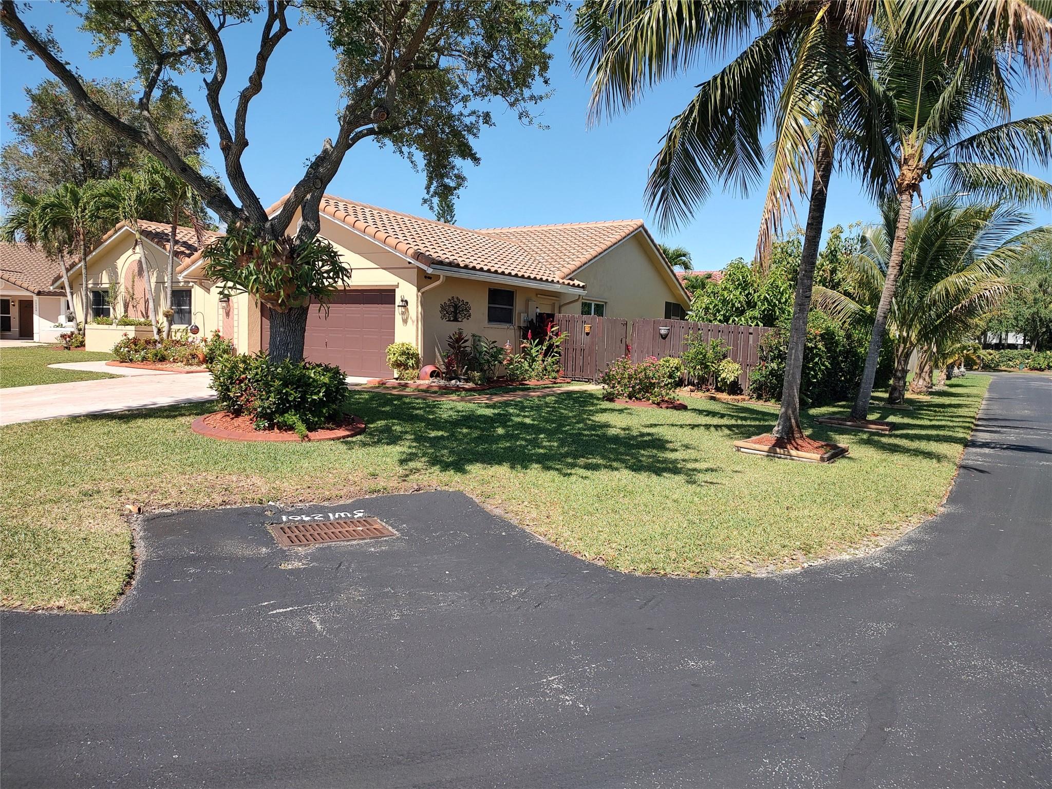15580 Winkfield Cir