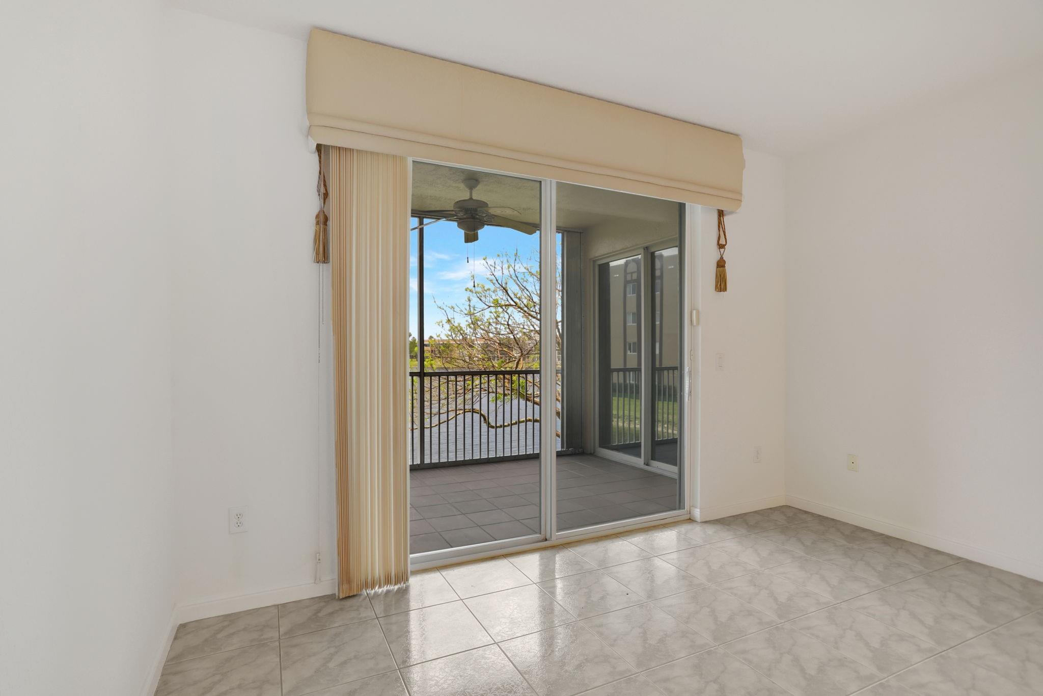 Kings Point at Tamarac - Residential