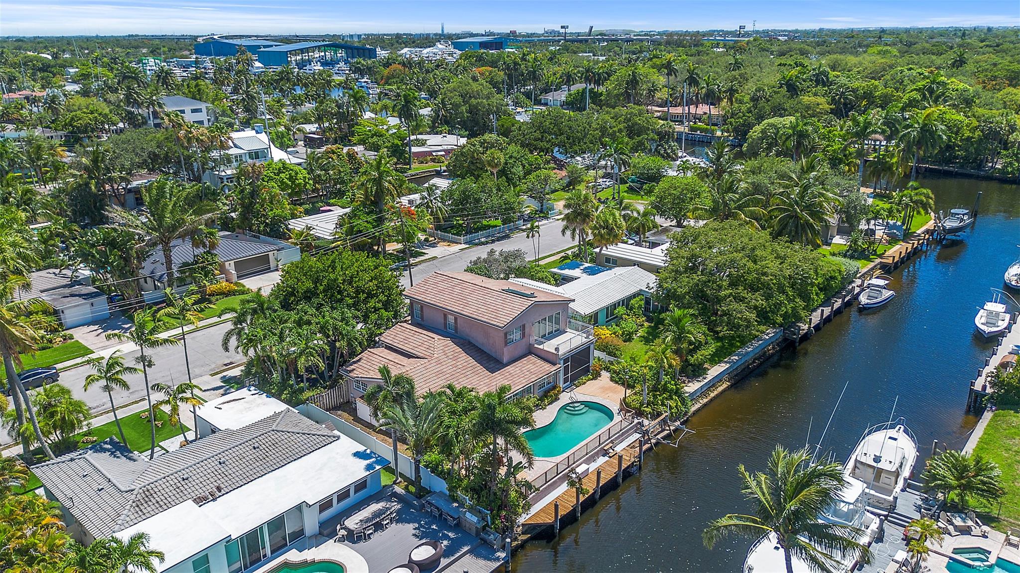 1317 Guava Isle