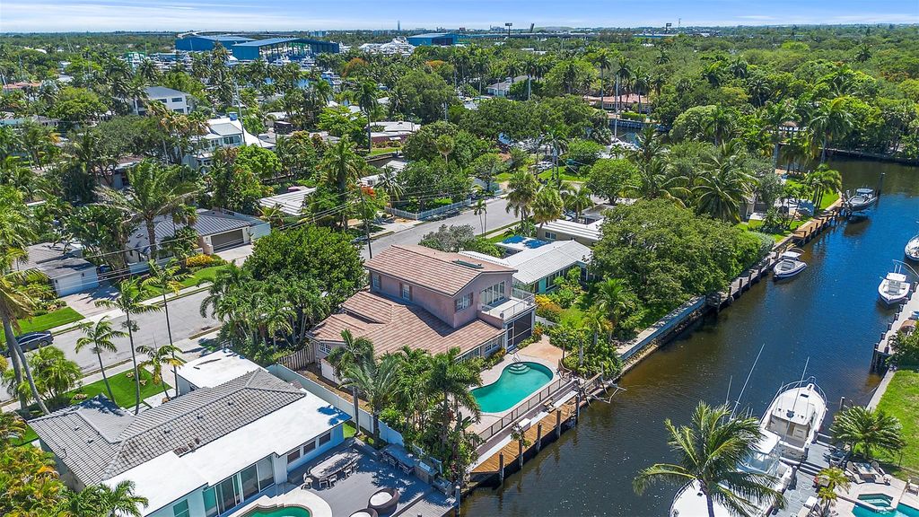 Photo of 1317 Guava Isle, Fort Lauderdale, FL 33315 (MLS # F10508865)