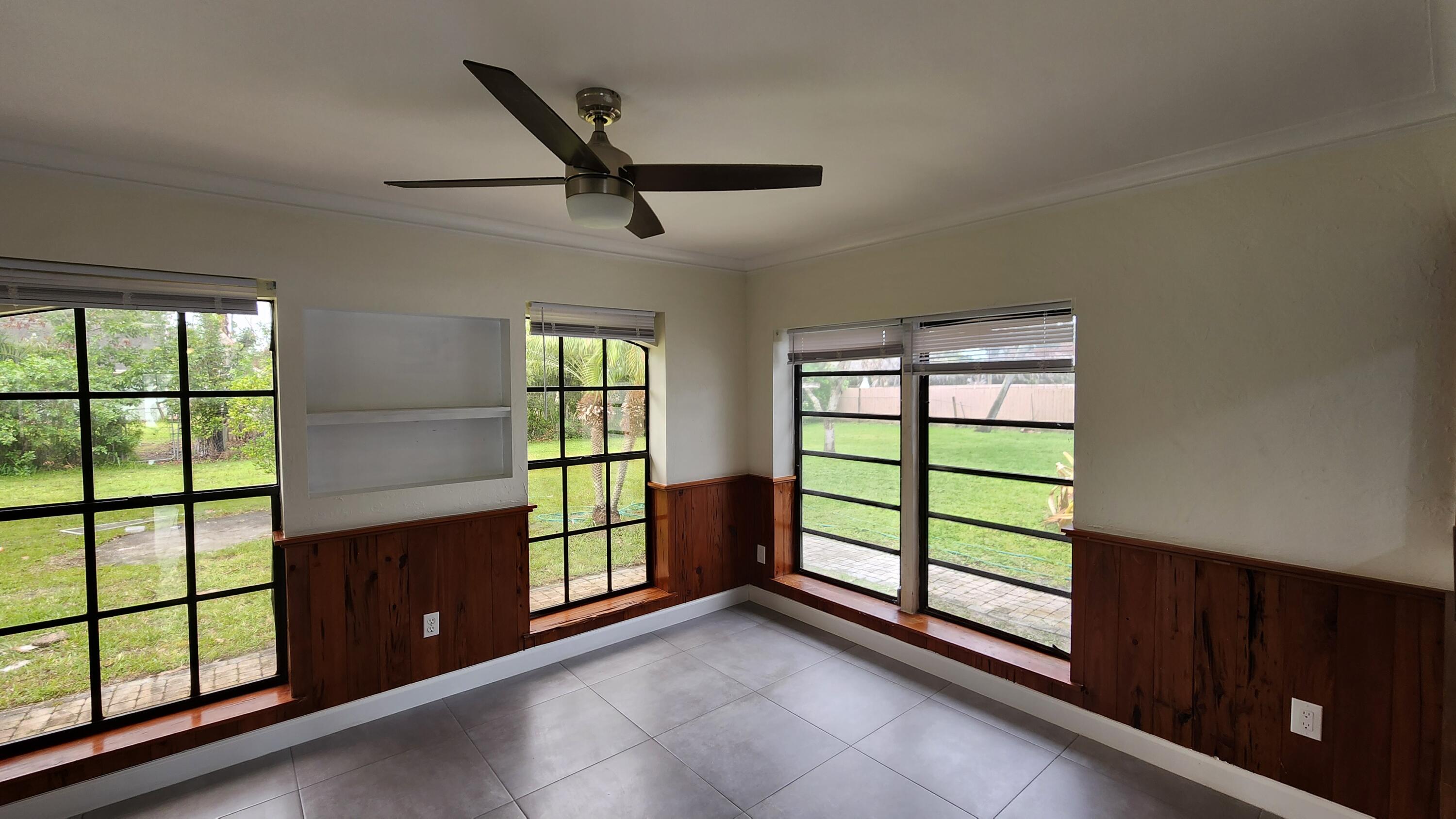 PORT ST LUCIE SECTION 27 - Residential