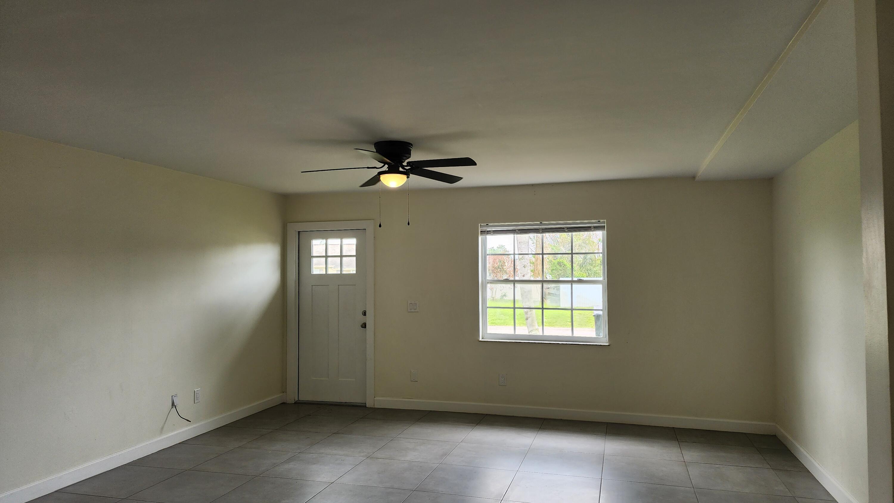 PORT ST LUCIE SECTION 27 - Residential