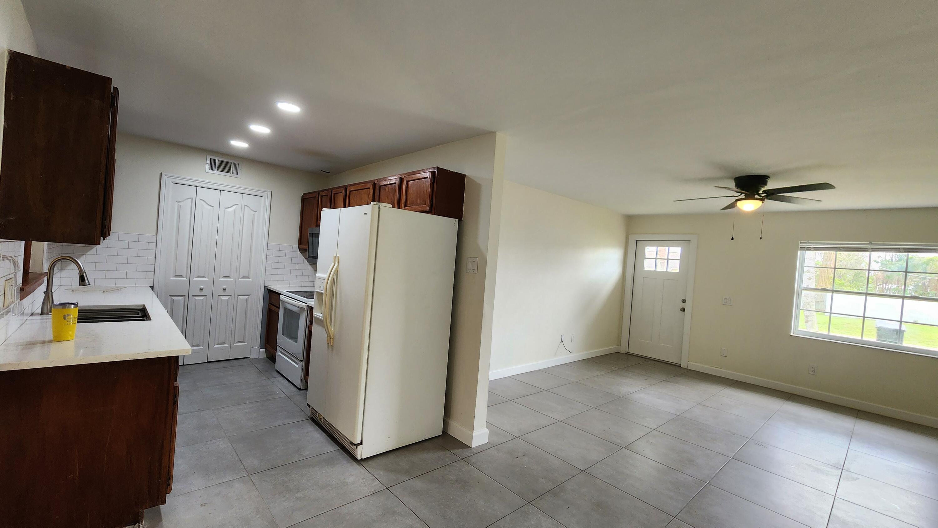 PORT ST LUCIE SECTION 27 - Residential