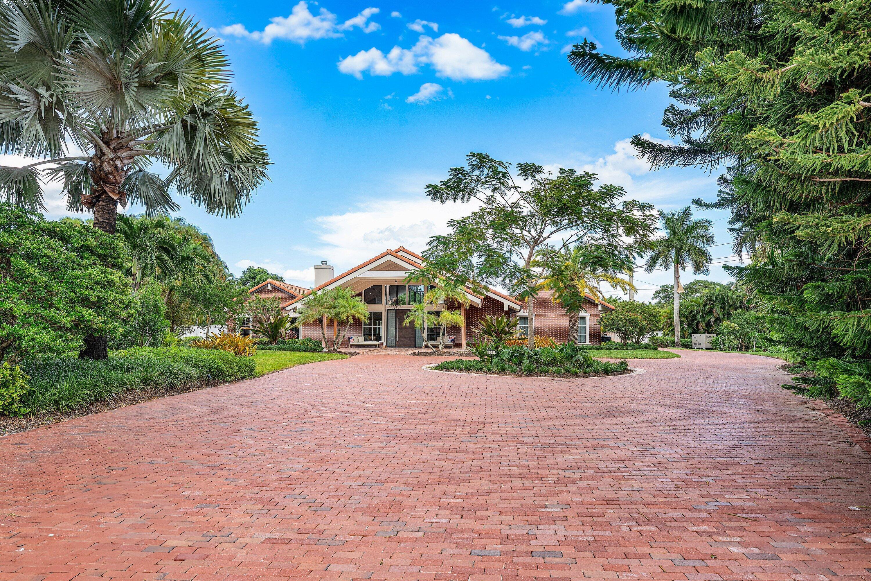 6641 Giralda Circle
