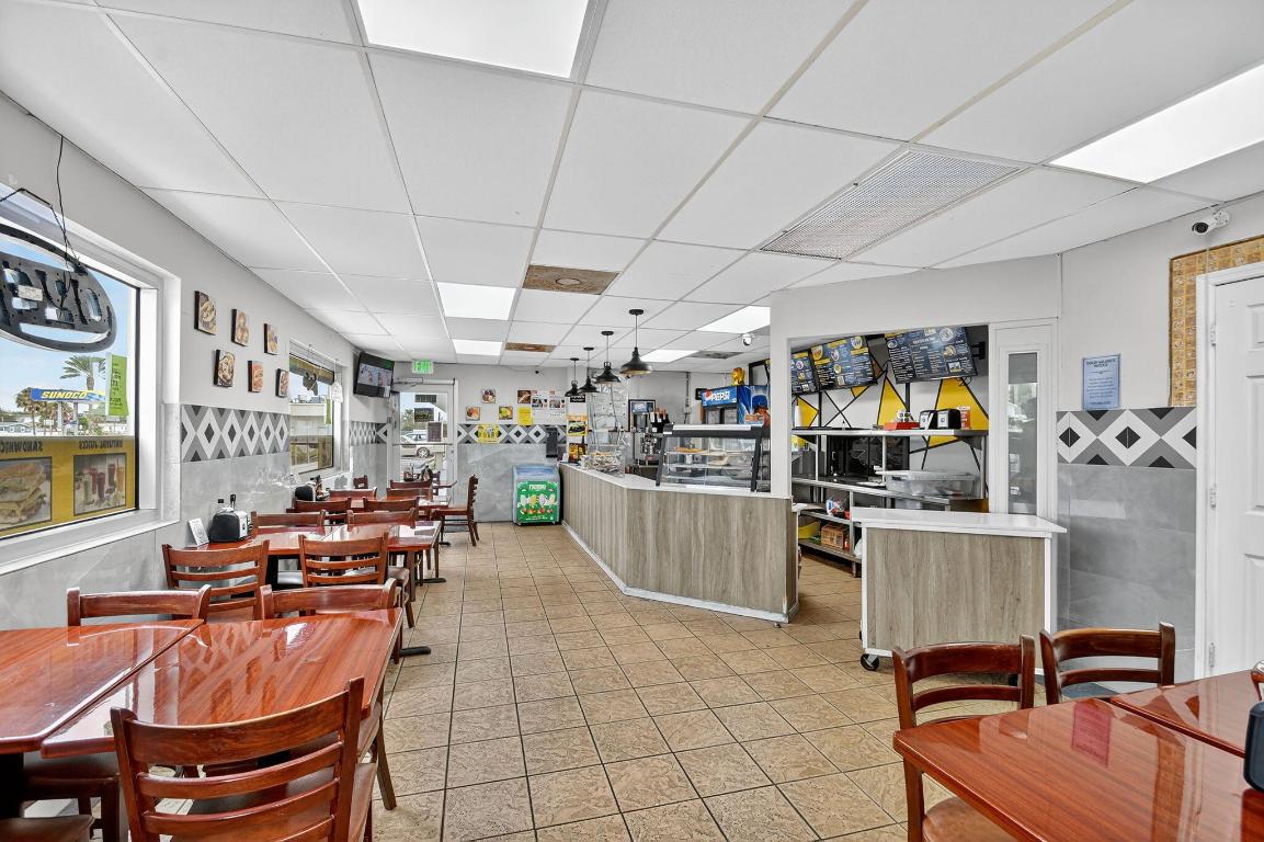 1541 W Blue Heron Boulevard