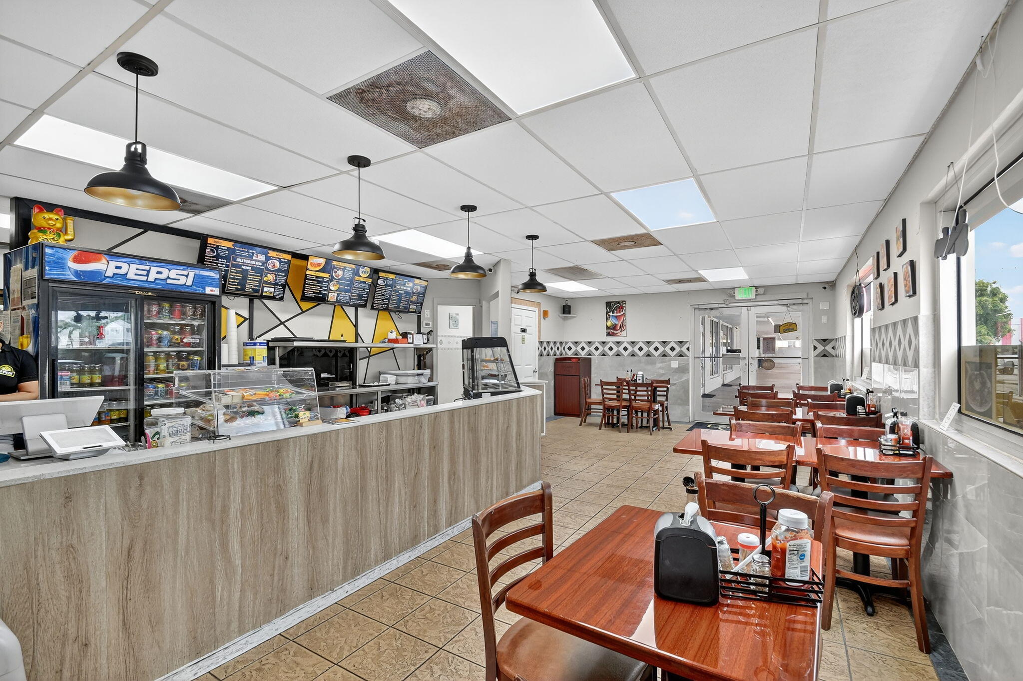 View photos, virtual tours, details... 1541 W Blue Heron Boulevard