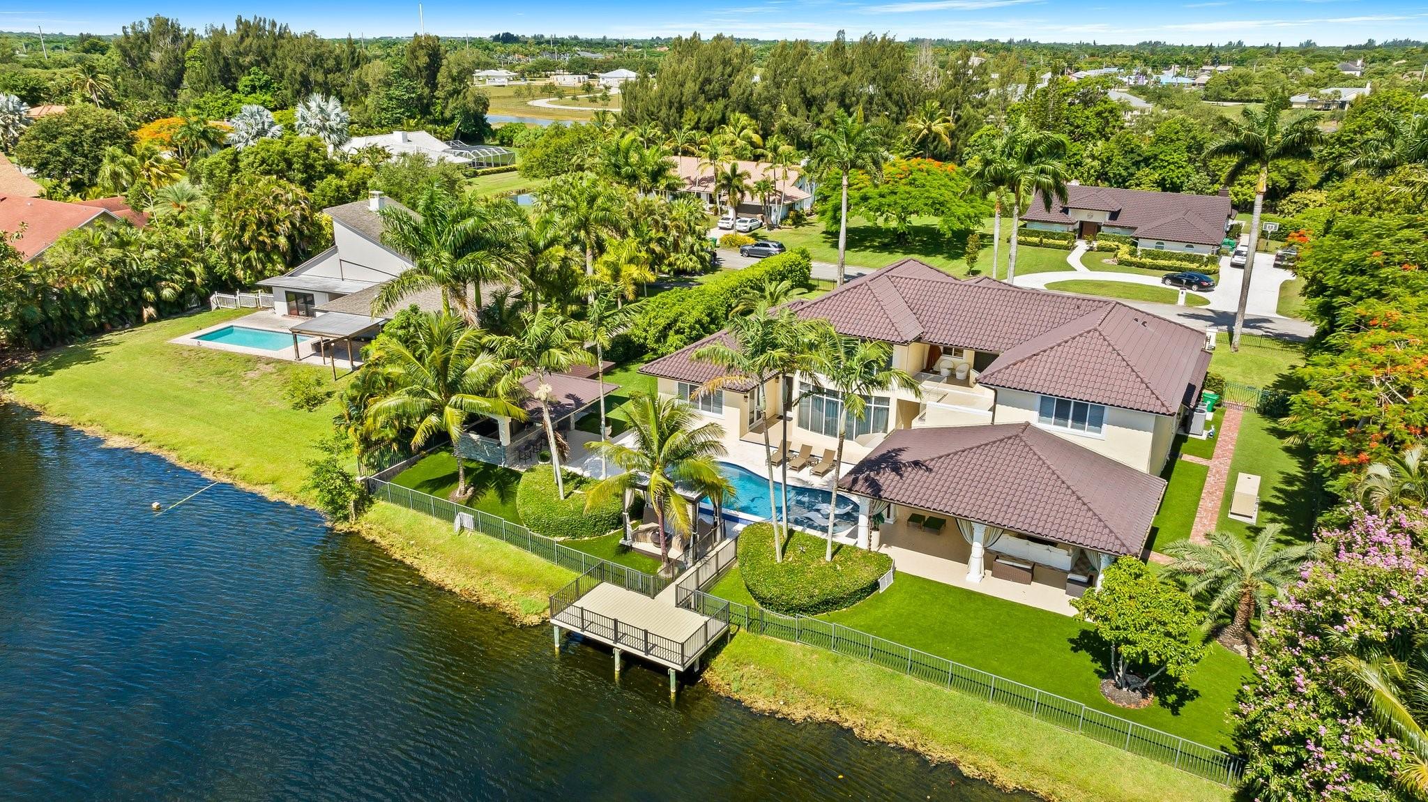 1540 SW 120th Ter