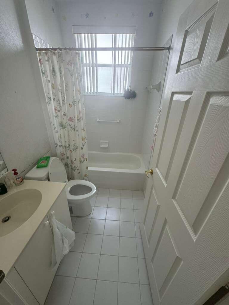 GROVE VILLAGE CONDO - Residential Lease