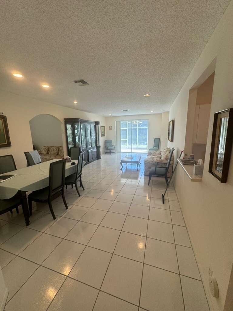 GROVE VILLAGE CONDO - Residential Lease