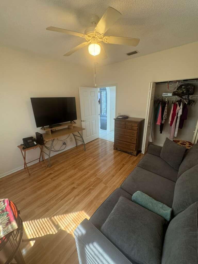 GROVE VILLAGE CONDO - Residential Lease