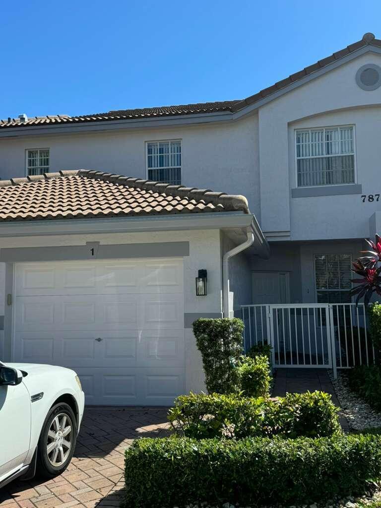 GROVE VILLAGE CONDO - Residential Lease
