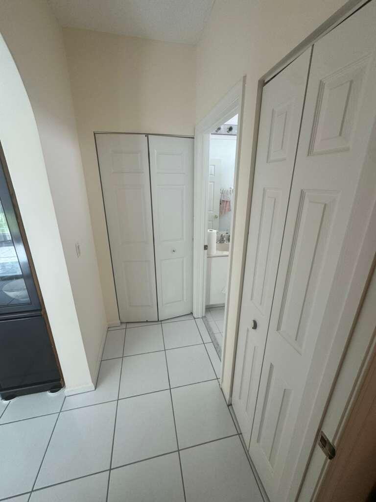 GROVE VILLAGE CONDO - Residential Lease