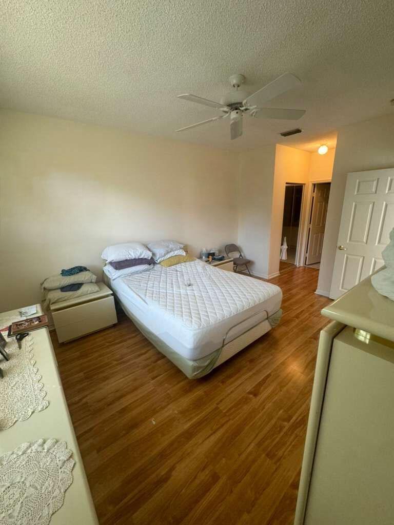 GROVE VILLAGE CONDO - Residential Lease