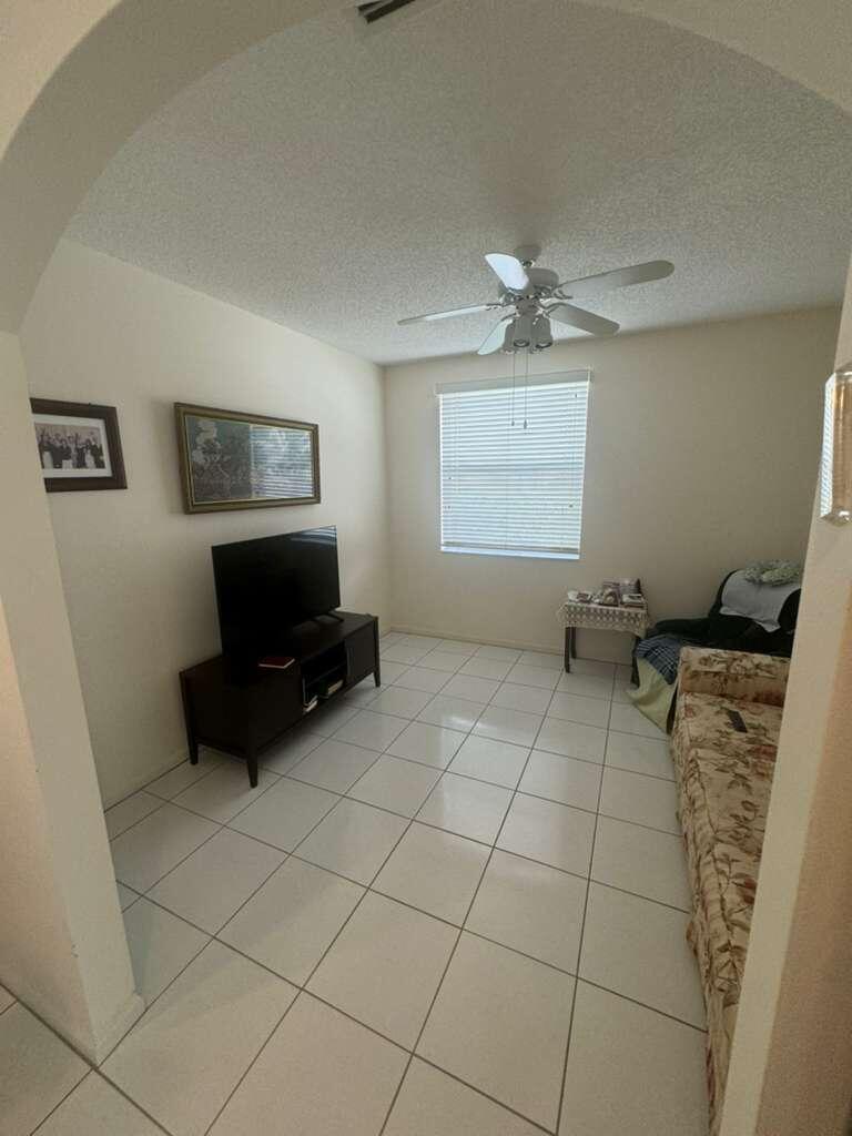 GROVE VILLAGE CONDO - Residential Lease