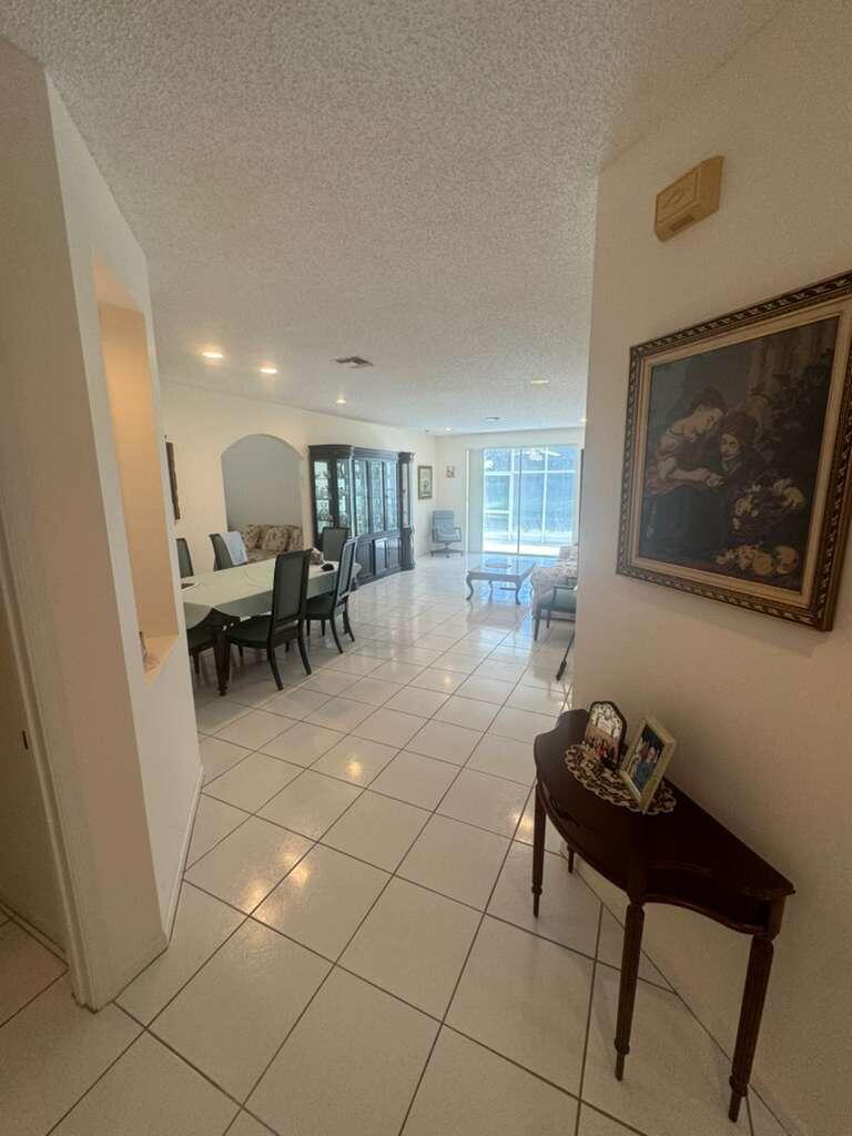 GROVE VILLAGE CONDO - Residential Lease