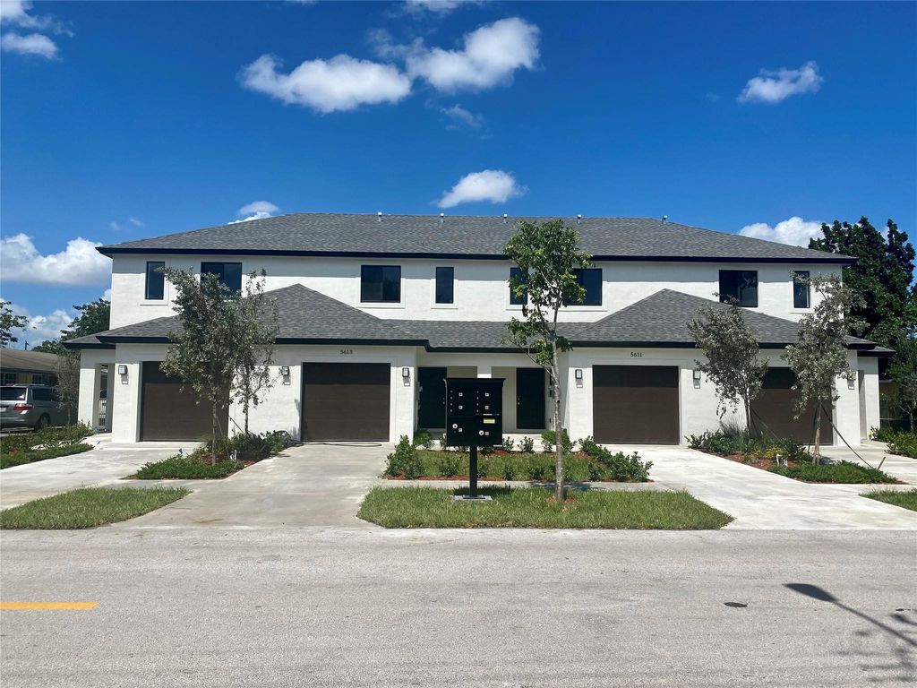 Photo of 5615 Polk Street #5615, Hollywood, FL 33021 (MLS # F10549839)