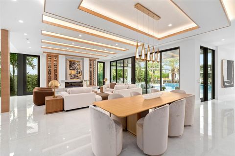 24 Fiesta Way Fort Lauderdale FL 33301