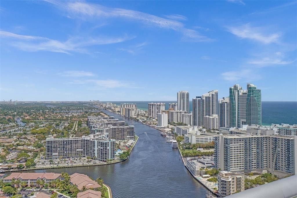 Photo of 2602 E Hallandale Beach Boulevard #907, Hallandale Beach, FL 33009 (MLS # F10549074)