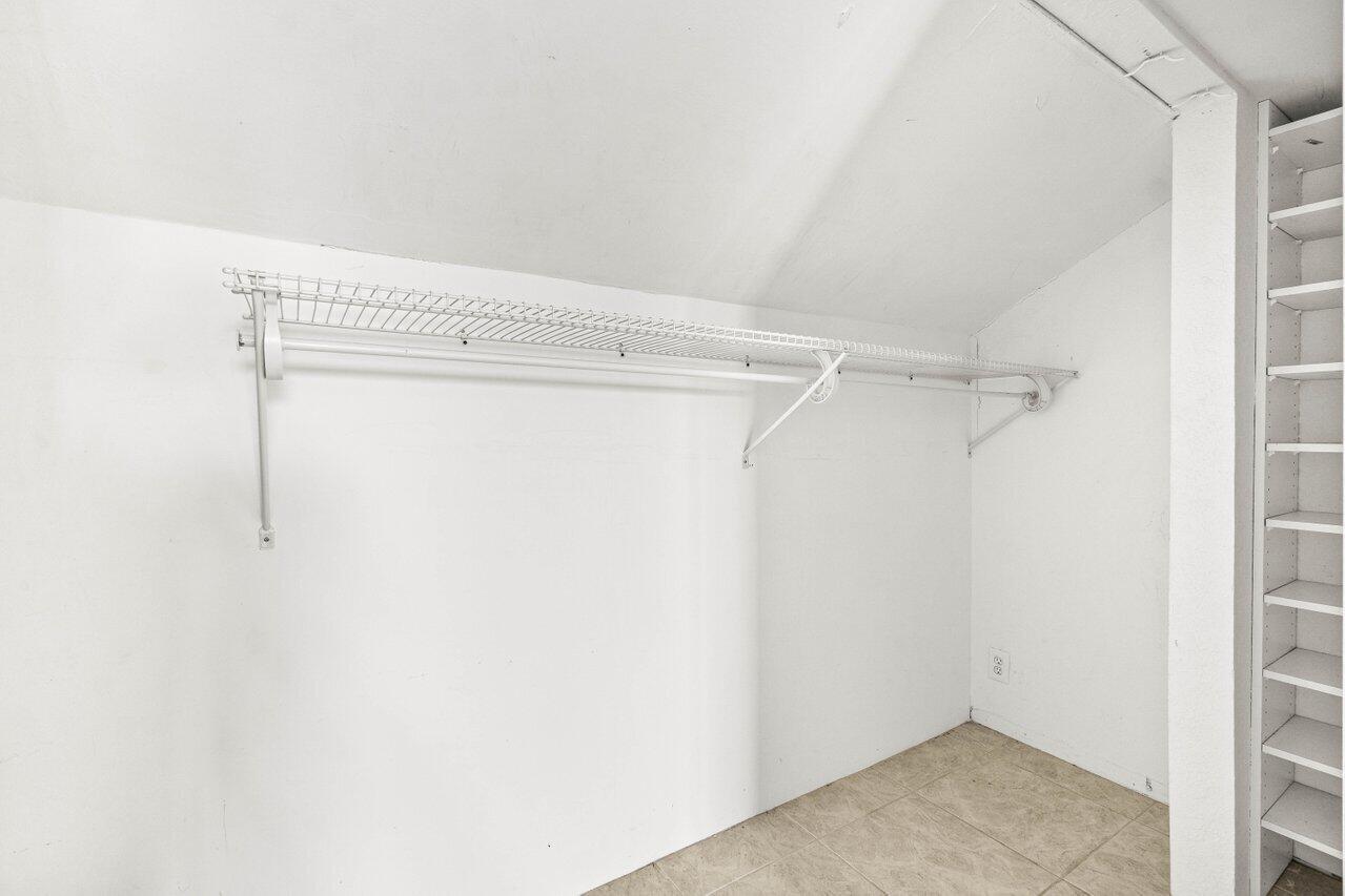 BOCA RIDGE PARK CONDO - Residential Lease