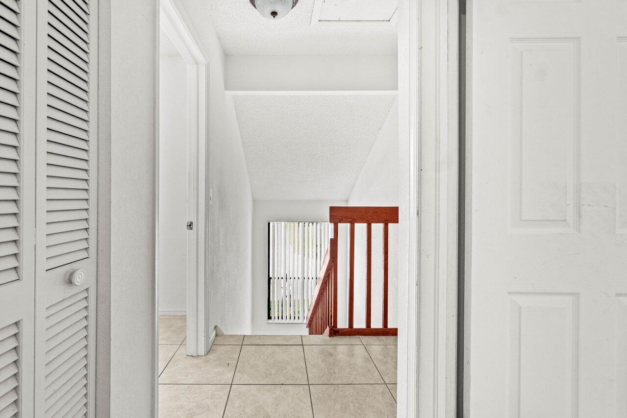 BOCA RIDGE PARK CONDO - Residential Lease