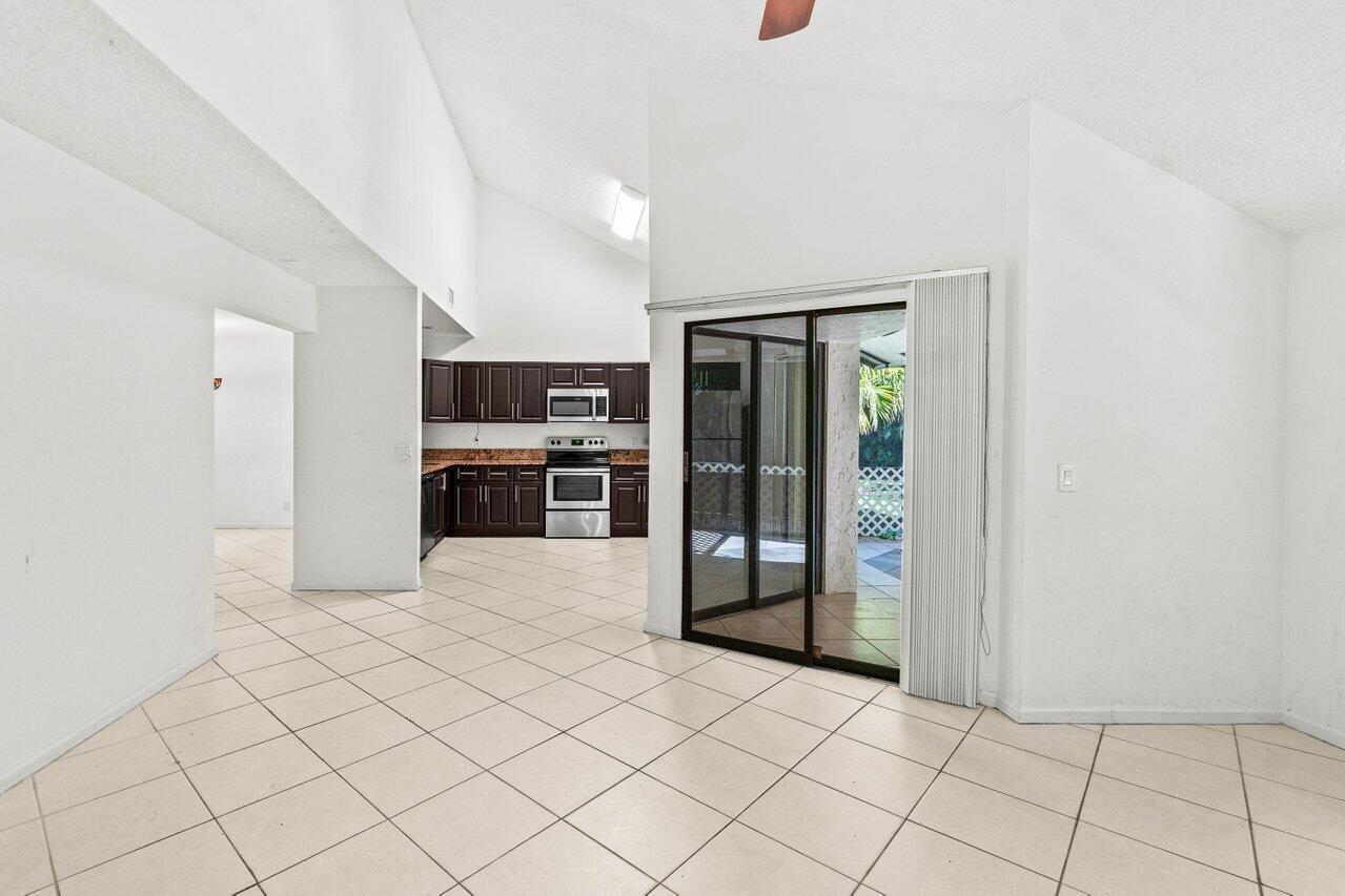 BOCA RIDGE PARK CONDO - Residential Lease