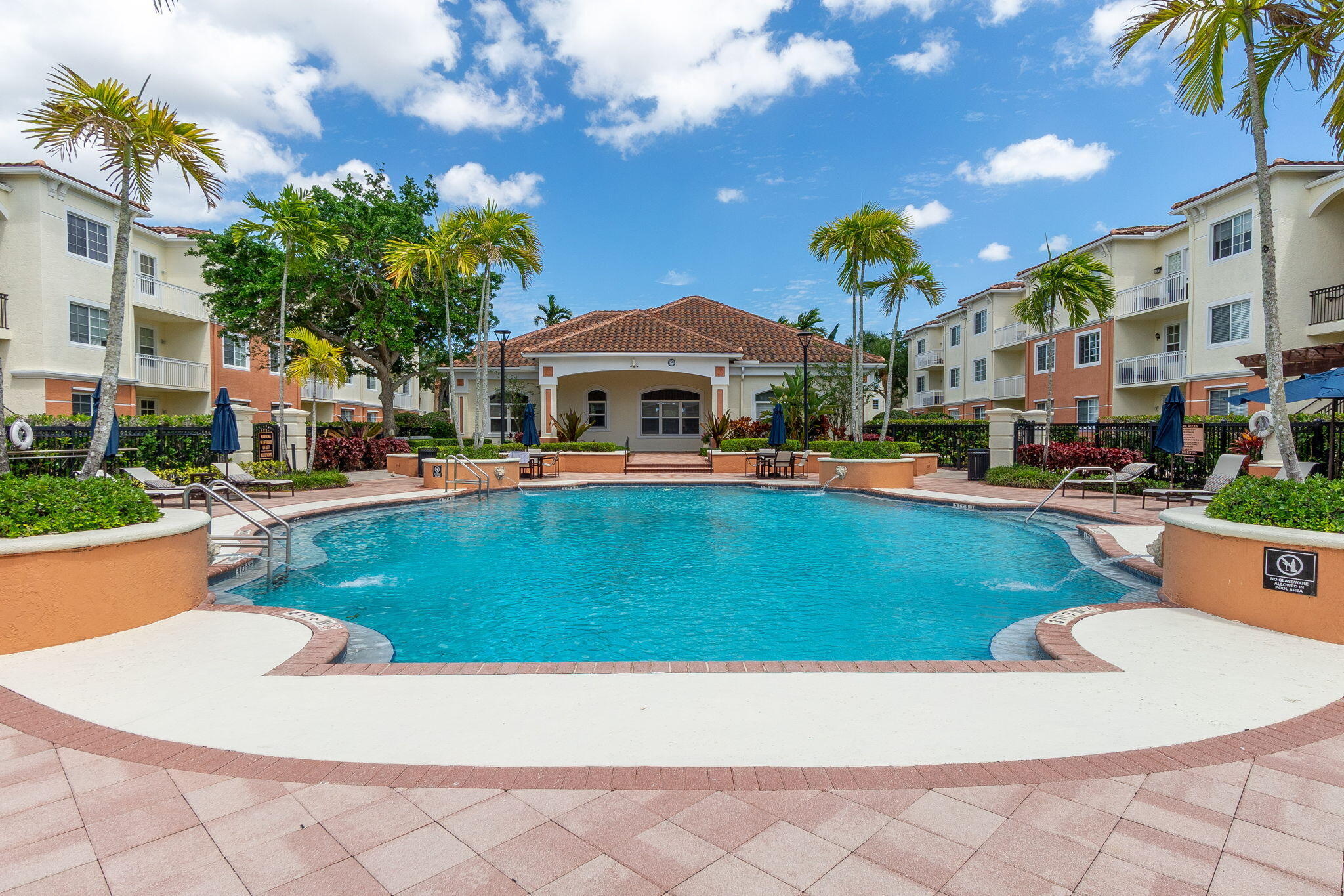 MEZZANO CONDO - Residential
