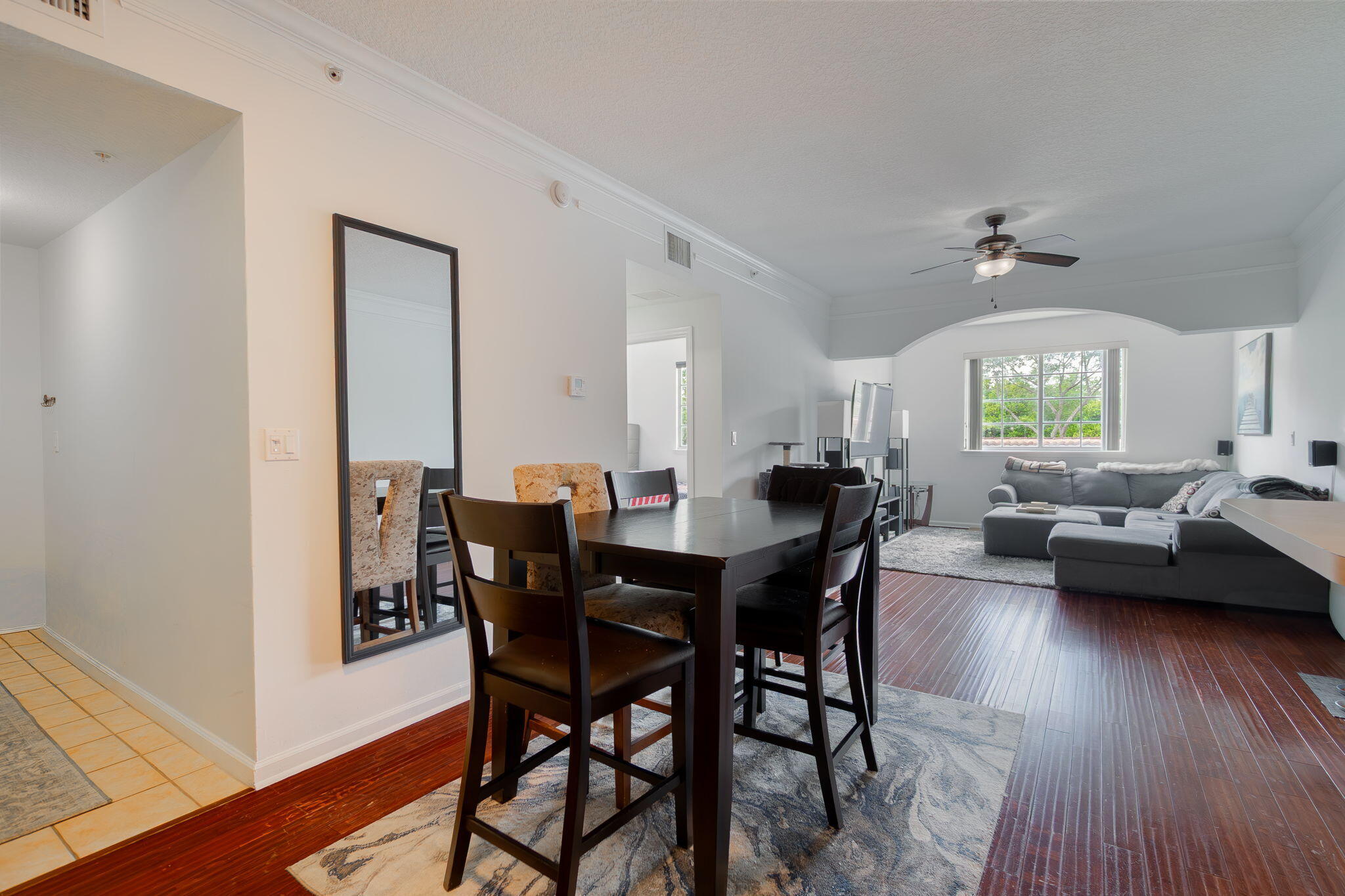 MEZZANO CONDO - Residential