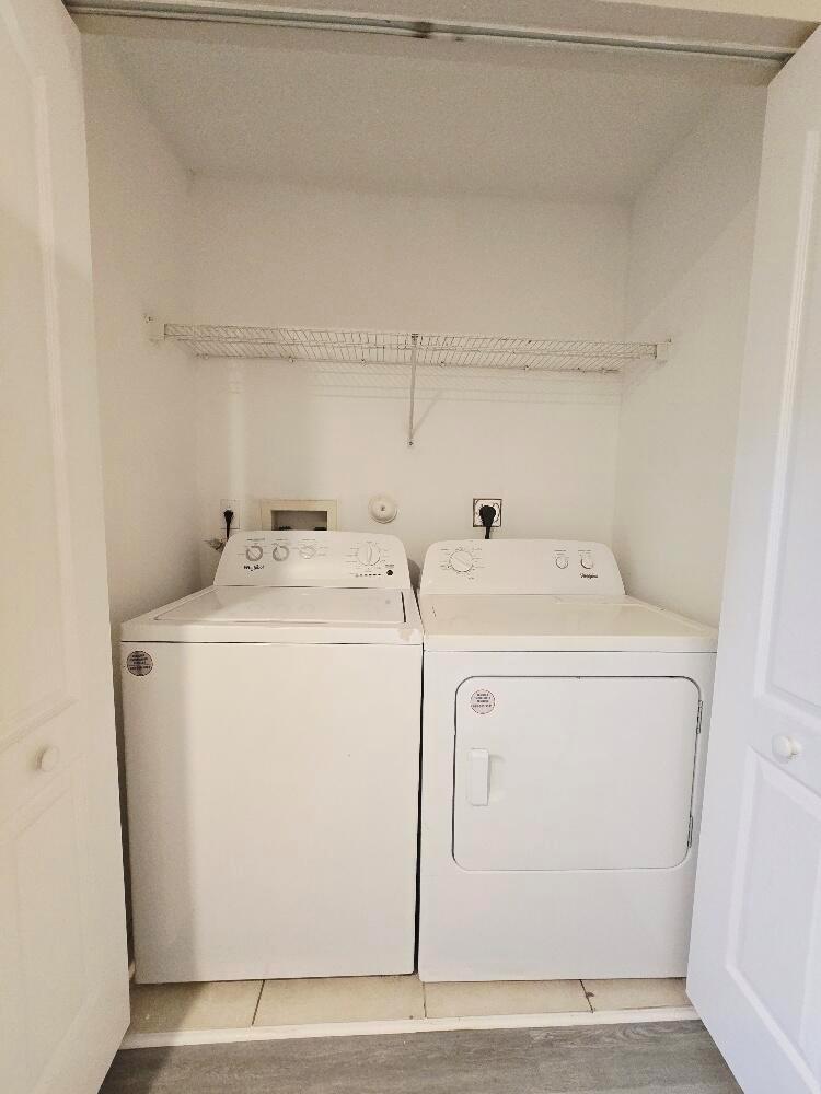 SEMINOLE ESTATES & TOWNHO - Residential Lease