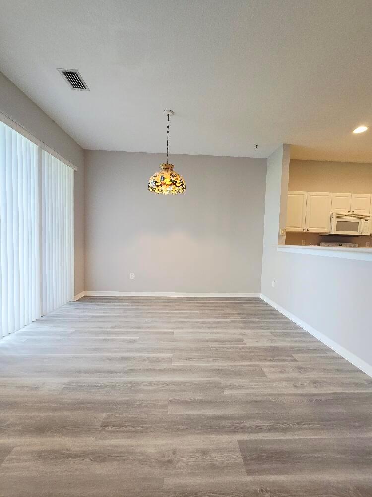 SEMINOLE ESTATES & TOWNHO - Residential Lease